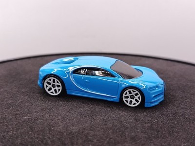Hot Wheels Bugatti Chiron 16'