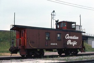 CANADIAN PACIFIC RAILROAD CABOOSE #436436 ORIGINAL KODACHROME SLIDE