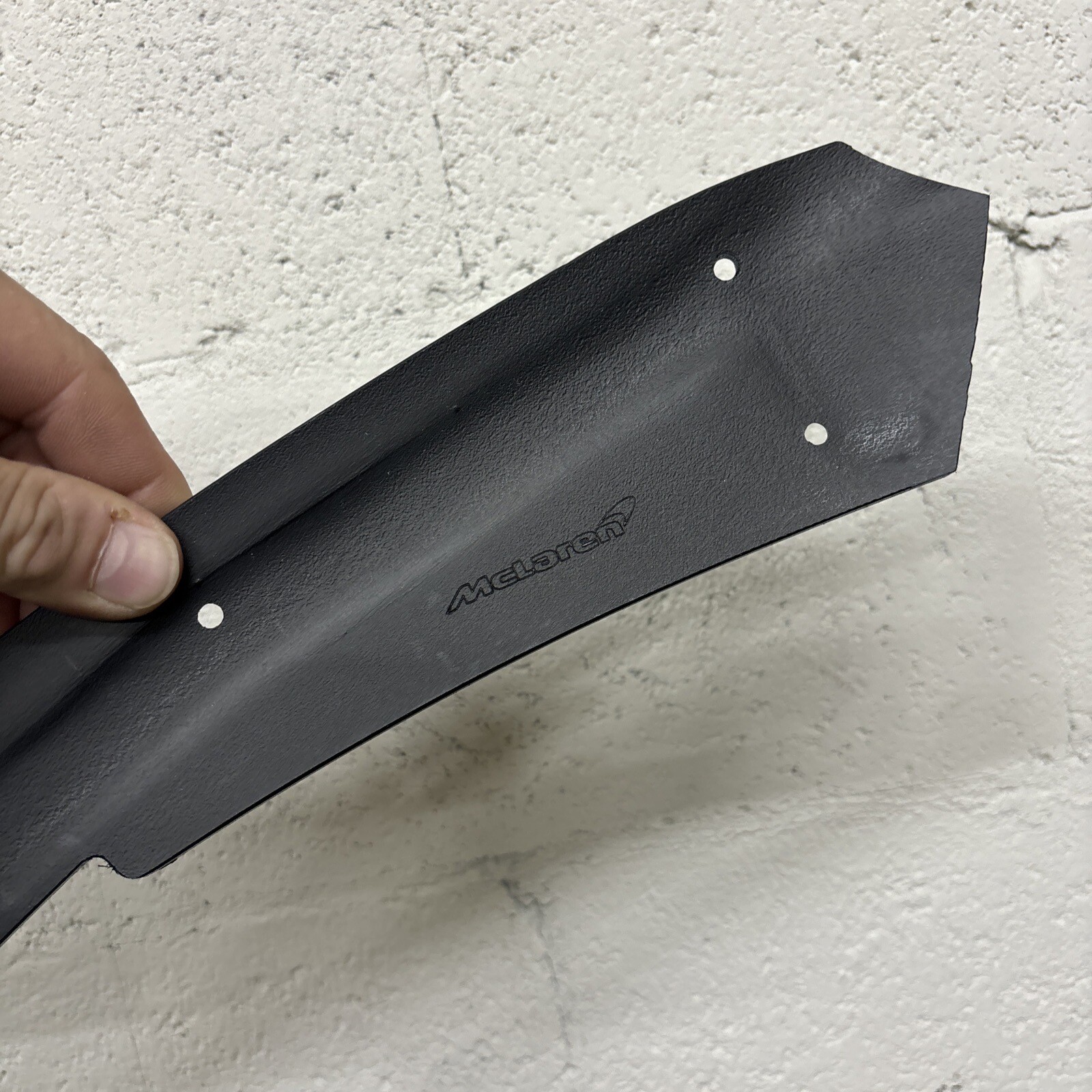 Brand New Genuine MCLAREN Plastic Support Bracket Left & Right Side Item# 860