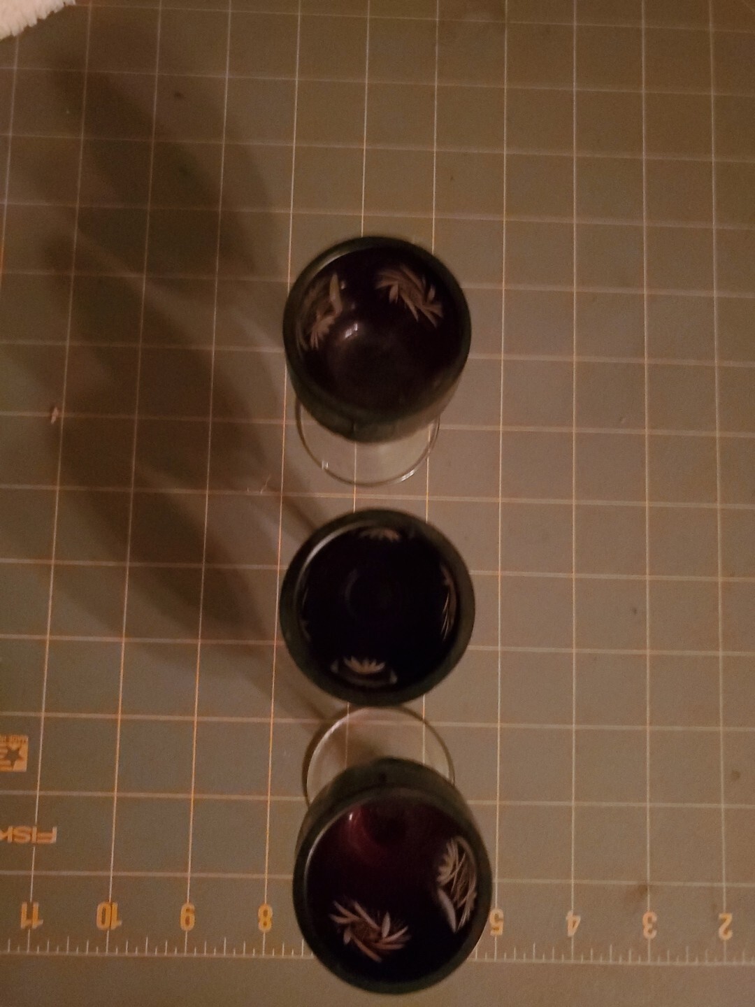 Elegant Small Wine Glasses for Tastings and Parties