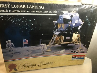 Monogram Heritage Edition First Luner Landing Apollo 11 Model Kit