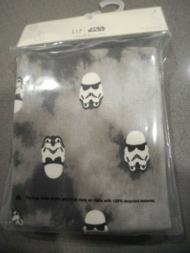 BABY GAP NWT Boy 4 years 2-piece grey Star Wars Stormtrooper LS pajama set - Picture 1 of 2