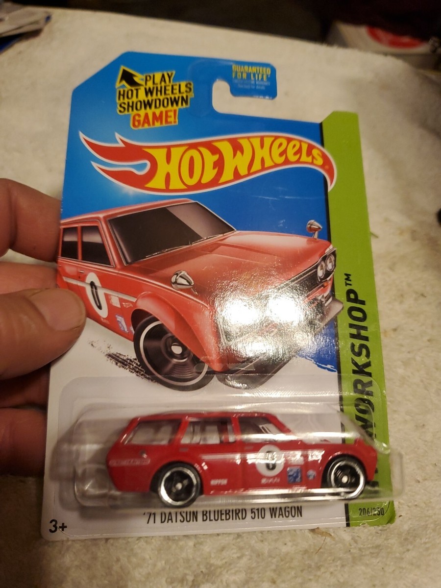 NEW 2013 HOT WHEELS HW WORKSHOP GARAGE '71 DATSUN BLUEBIRD