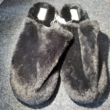 Womens slippers Size 9 Black Slip Ons Super Soft