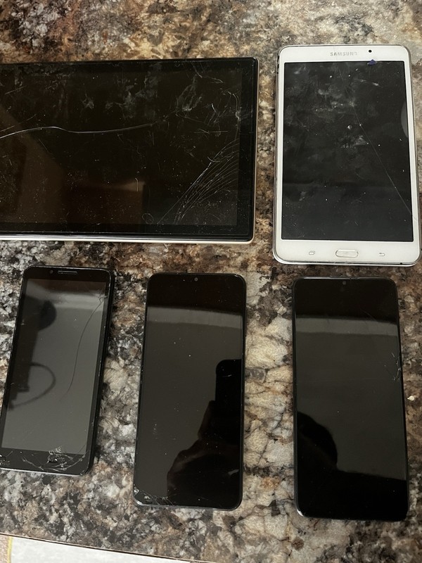 Samsung TCL Schok Phones + Maxwest Astro 10R Tablet Lot (ASTRO 10R MX-A10R1WW)