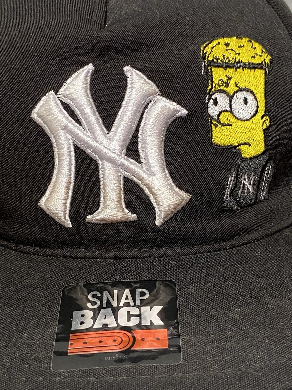 Gorra Subway Series Snap Back NY Mets/ Yankees Bart Simpson Colaboración Negra Justa