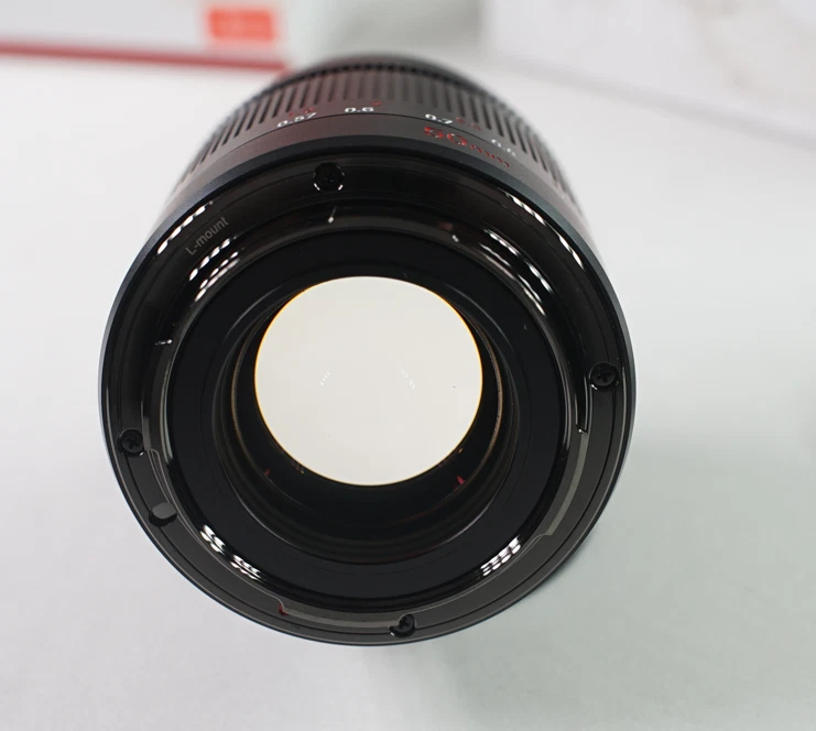 Lente manual de marco completo 7artisans 50 mm f/1,05 Super Bokeh para montaje Leica L Foto 3 de 4