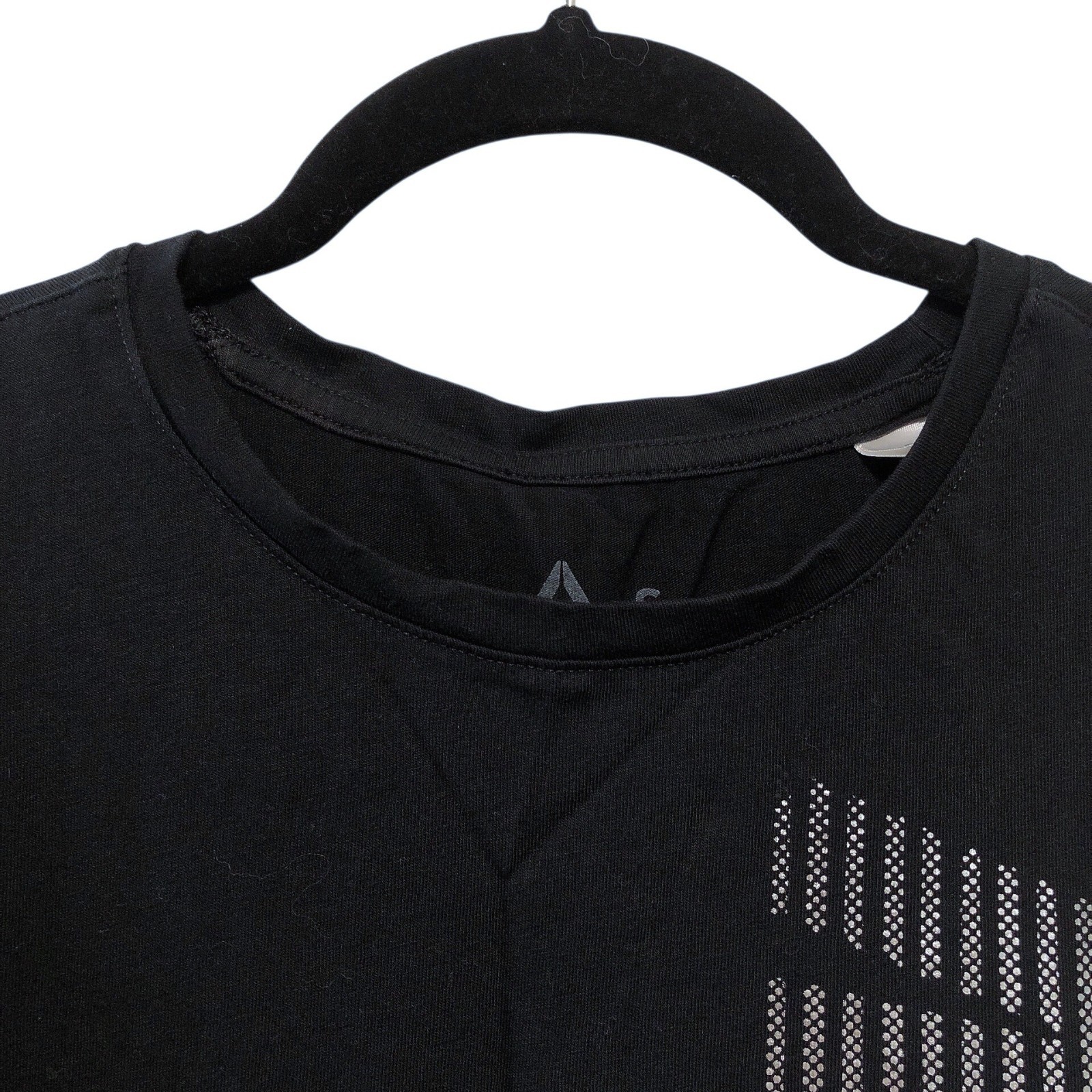 Reebok Solid Black Metallic Graphic Sleeveless Ta… - image 3