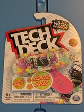 Spin Master Tech Deck Neon Invasion Santa Cru...