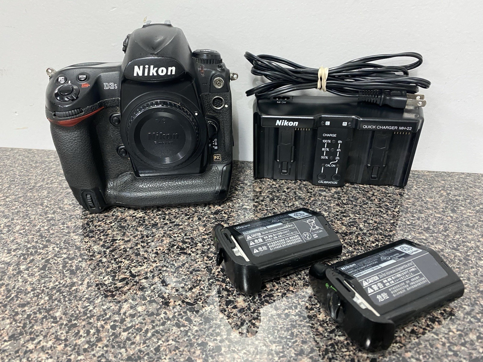 Nikon D3s vintage camera equipment - eBay listing photo 3