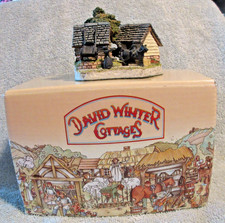 David Winter The Shires Lancashire Donkey Shed EUC Free Shipping
