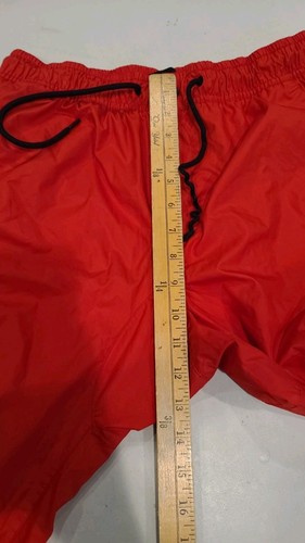 Rari pantaloni da calcio Nike Windrunner nylon Trackies rosso lucido Scally Small - Foto 5 di 11