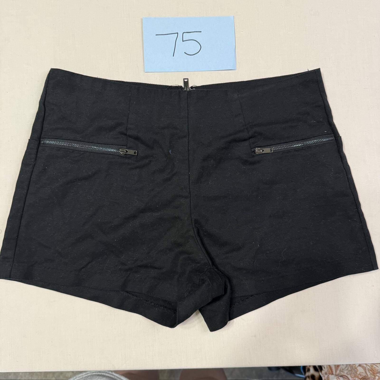 Forever 21 Black High-Waisted Shorts Size Medium