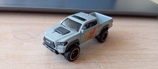 HOT WHEELS  LOOSE - ´20 TOYOTA TACOMA    GRAY      LOOSE  1/64 *NEW*