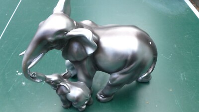 Elephant with Baby Elephant Scene Elephant Baby Figurine Decoration Sculpture Herd