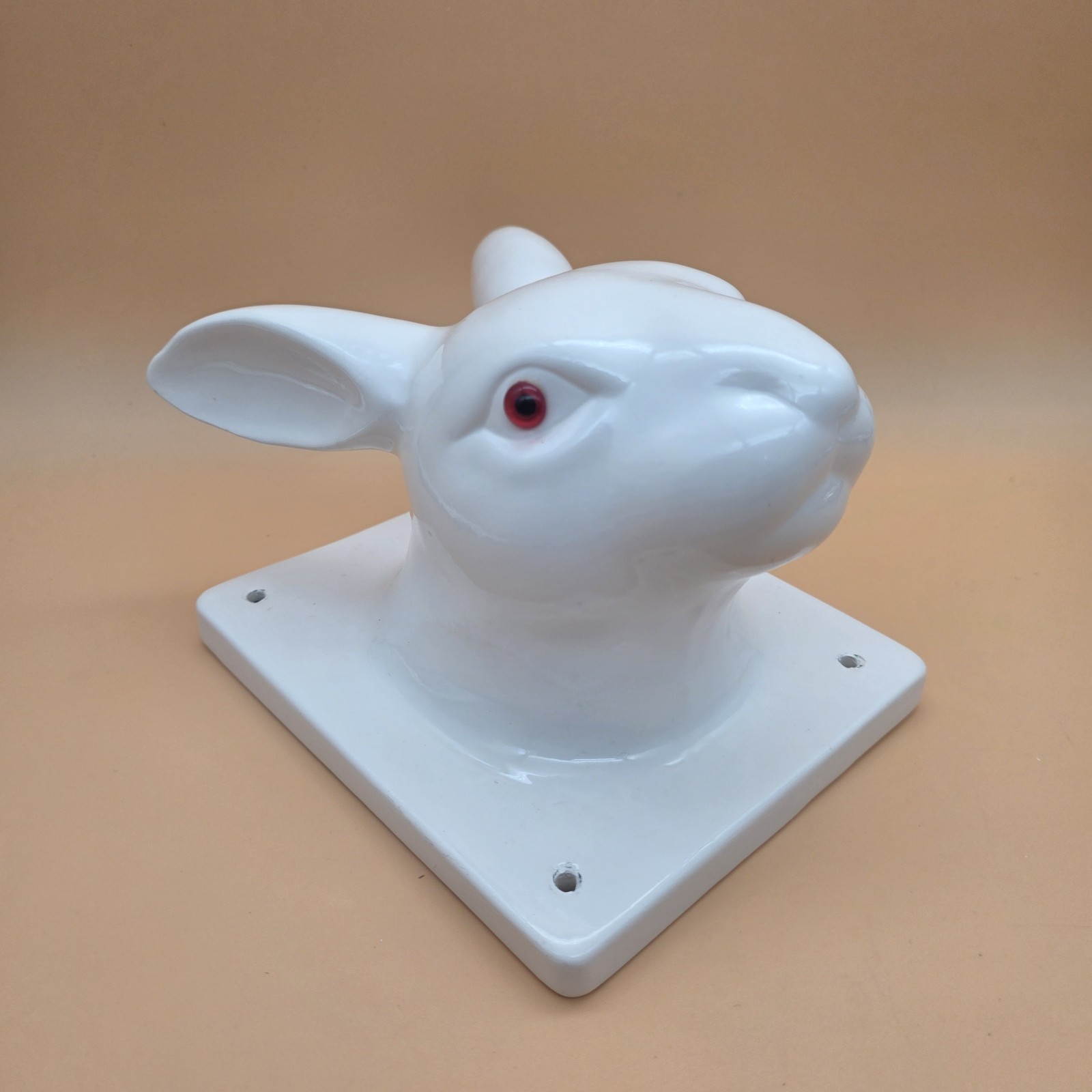 Vtg White Ceramic Rabbit Bunny Head Red Eyes Towel Hook Kitchen Bathroom 6x6x5