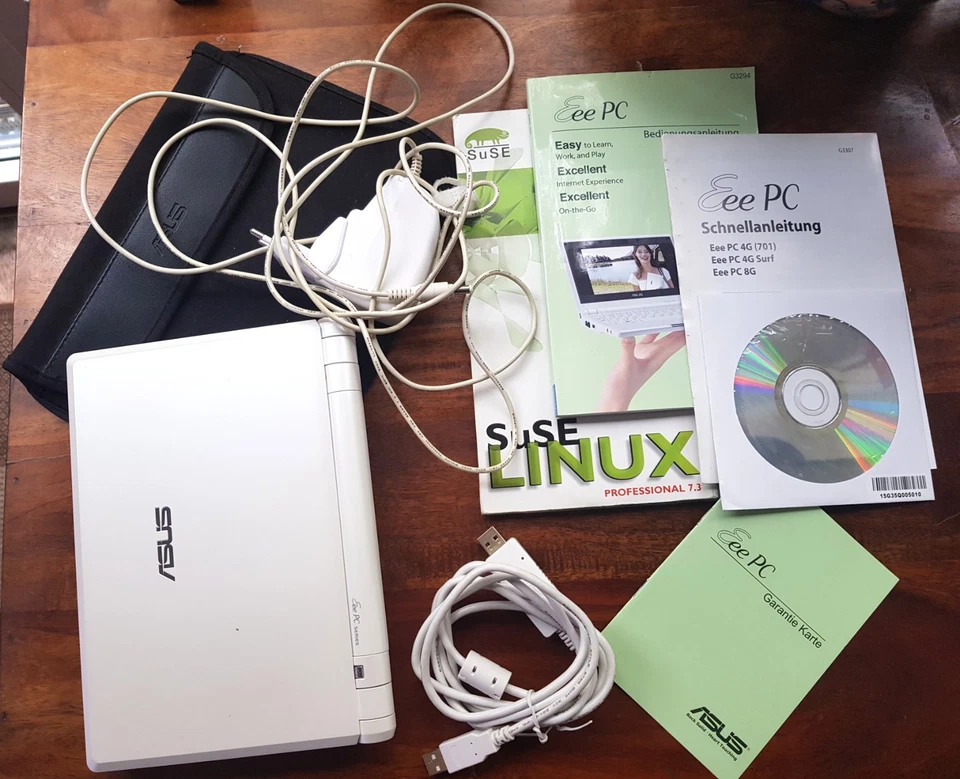 Asus EEE PC 4G Mini 7" Intel Celeron 900MHz 4GB SSD Cardreader Wlan WinXP