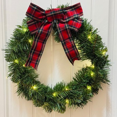 22'' Pre-Lit Artificial Noble Pine Wreath   Festive Green Holiday Decor w/ Plaid