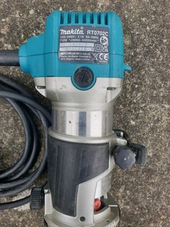 Makita RT0702CX4 1/4" Router / Laminate Trimmer with Trimmer Guide 240V 710w