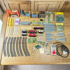 OO Gauge Model Railway Bundle Hornby Goods Shed Buildings Track Wagons Cars