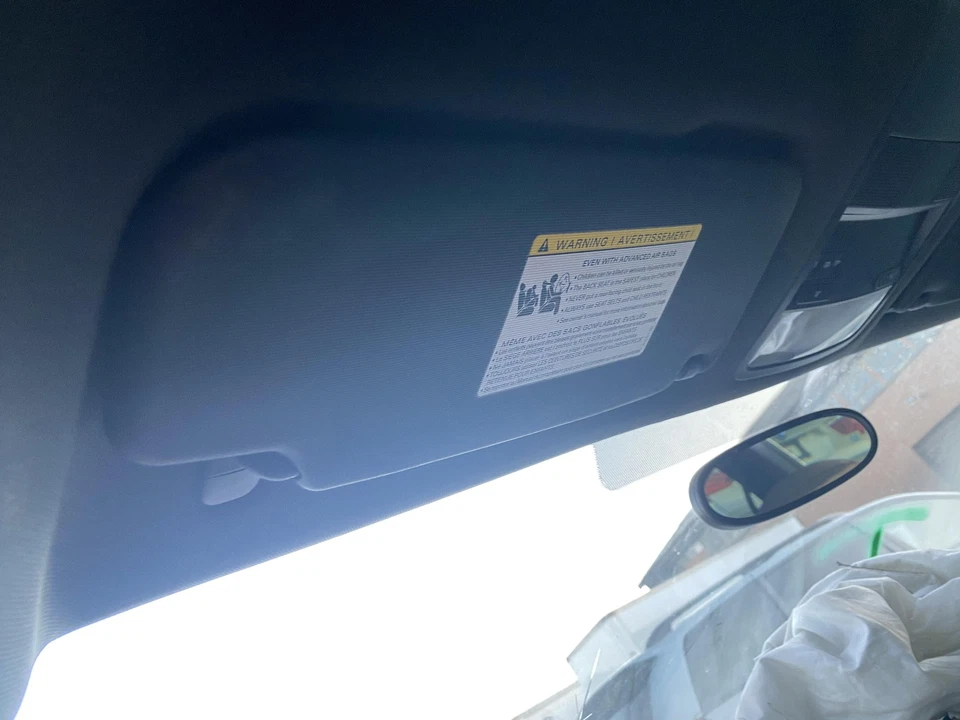 Parasol izquierdo usado se adapta a: Volkswagen Beetle 2014 sin iluminación Htbk grado izquierdo Foto 2 de 4