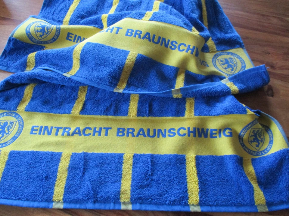 Eintracht Braunschweig Duschtuch "Streifen"