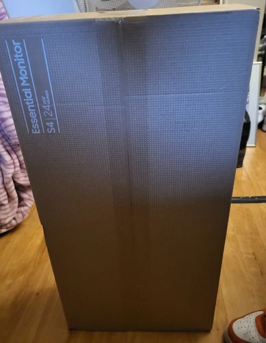 Monitor 24 Inch Samsung Essential S4