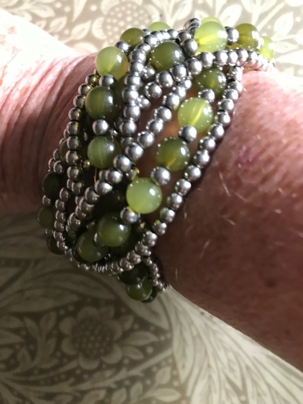 Green and silver beaded flexible bracelet-image