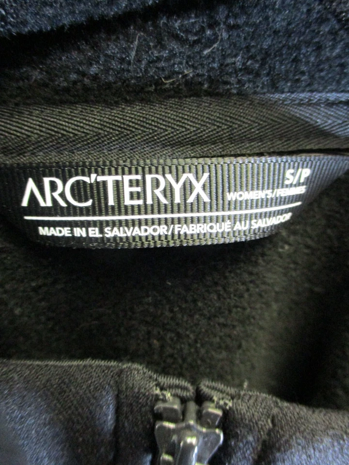 Sudadera con capucha Arc'Teryx para mujer pequeña negra cremallera completa cubierta polar con capucha * Foto 3 de 4