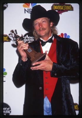 ALAN JACKSON Chattahoochee REMEMBER WHEN Gone Country THE OLDER I GET SLIDE 4