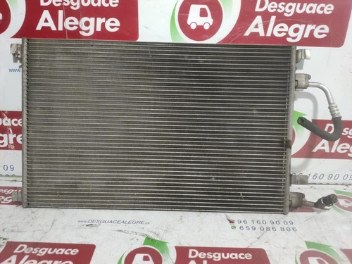 8200115543 Condensador/Radiador Aire Acondicionado per RENAULT MEGANE II 389540 - Foto 1 di 9