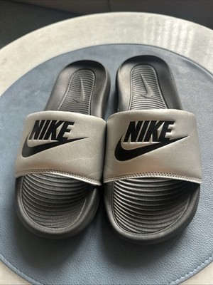 Nike Victori One Slide Womens Sandals Slides Comfort Slides Silver Black 