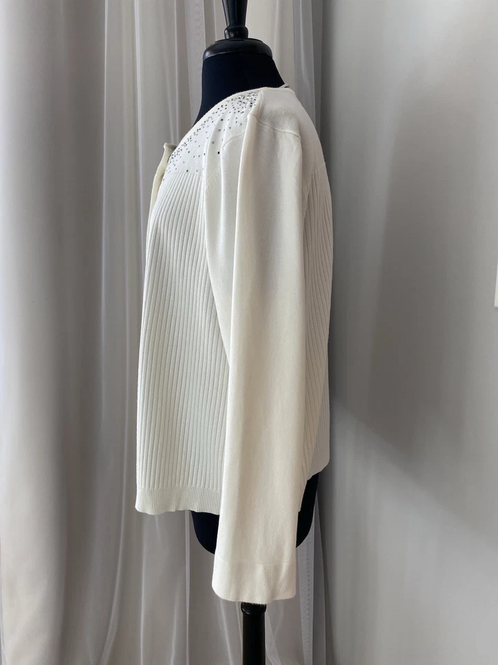 Cárdigan suéter para mujer Calvin Klein manga larga un botón con cuentas marfil talla XL Foto 4 de 4