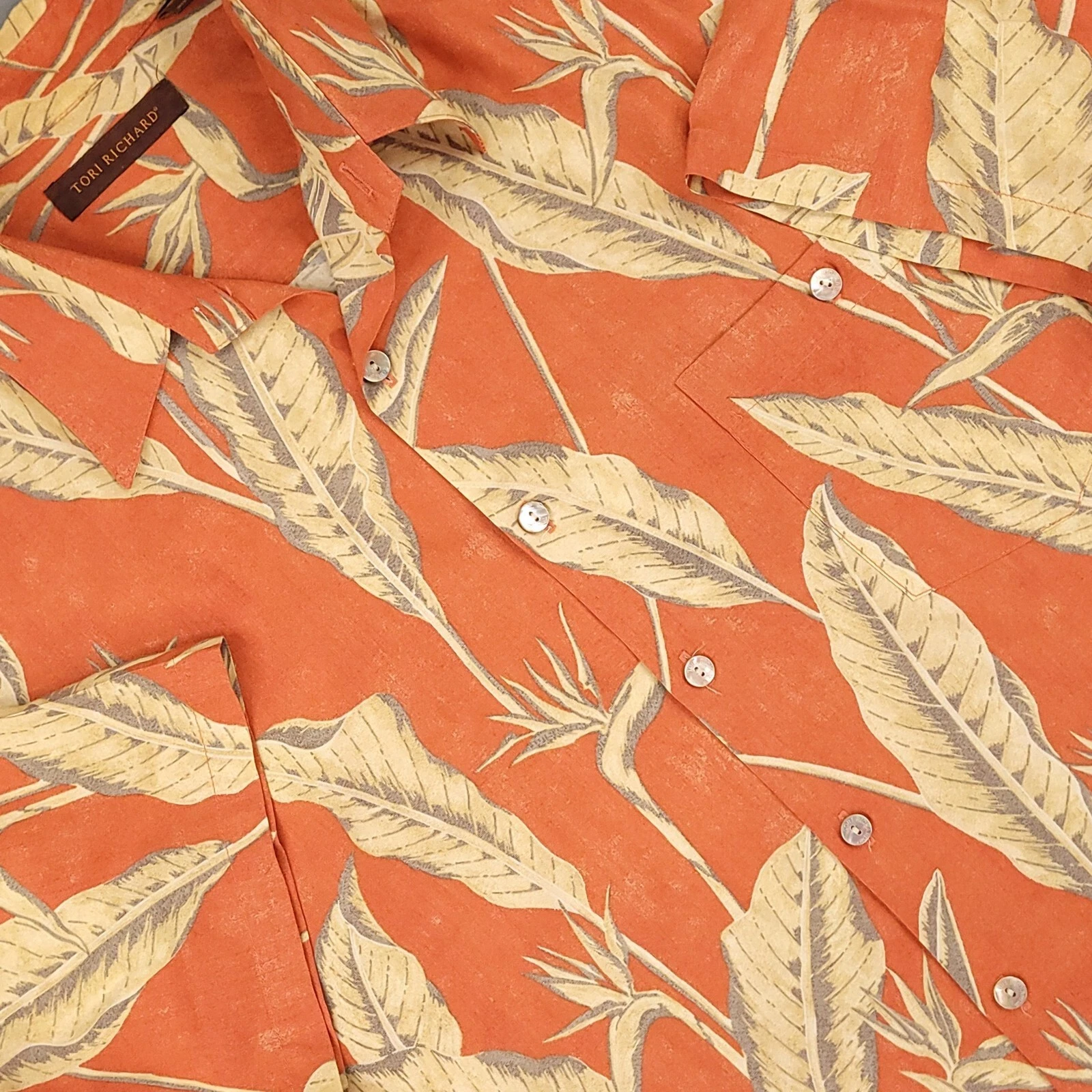 Tori Richard Shirt Mens Large Orange Viscose Hawaiian Floral Resort Beach USA