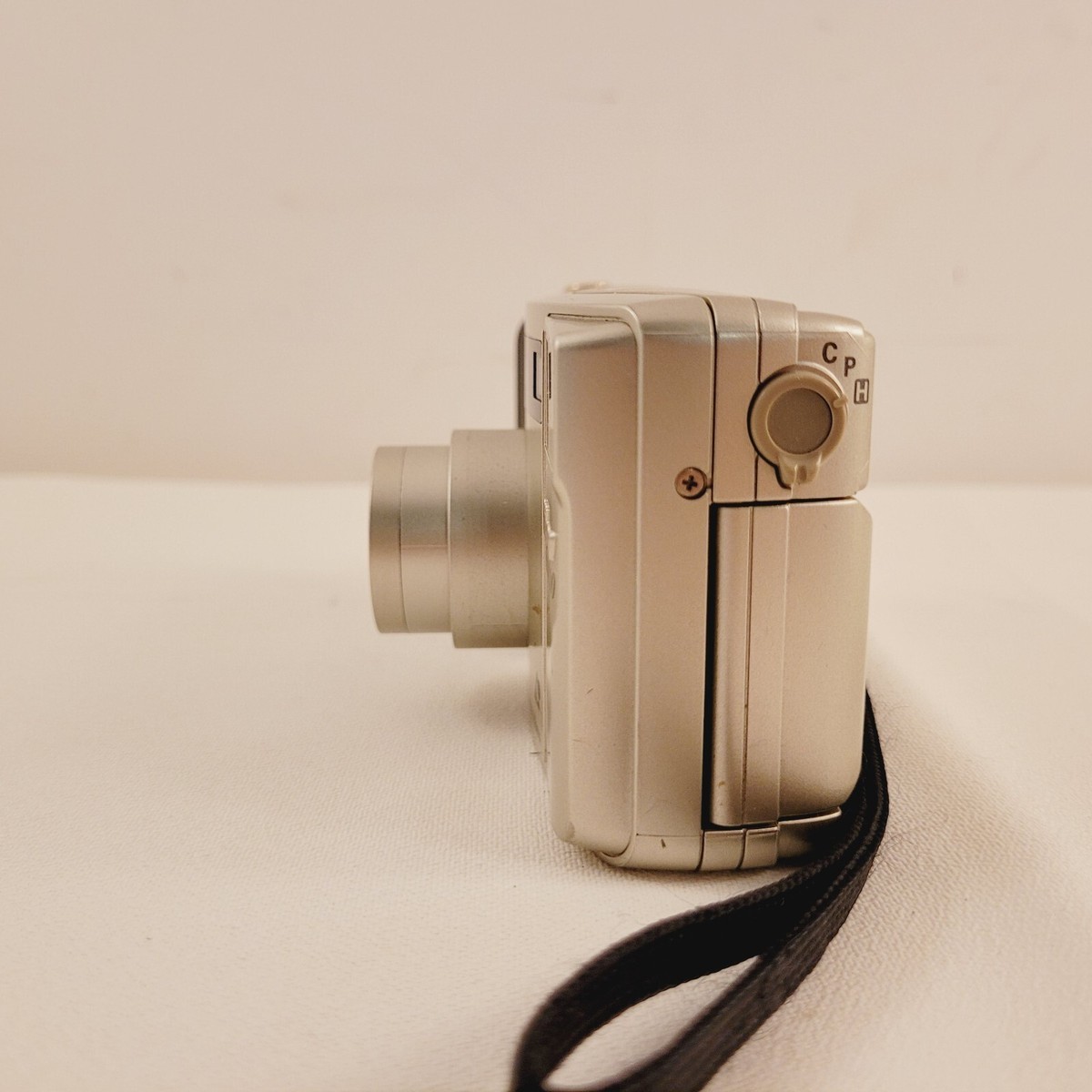 ニコン NUVIS200 Buy Nikon Nuvis 200 Point & Shoot Film