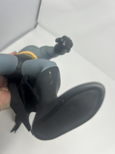 Vintage 1994 Kenner Ultimate Batman 15" Figure DC Rare Bruce Wayne Light upREAD - Picture 11 of 18
