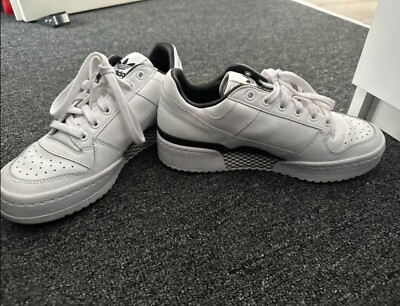 Adidas FORUM BOLD/ gr.39 / weiß, schwarz/ wie neu 