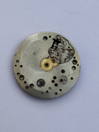 UNIVERSAL GENEVE MANUAL WIND MOVEMENT CAL 262 - NON WORKING - Picture 7 of 8