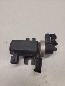 Volkswagen PASSAT B5 1999 Diesel Turbolader Druckwandler Magnetventil DRA9079