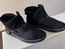 Woman?s Sketchers Black Ankle Boots Size 5