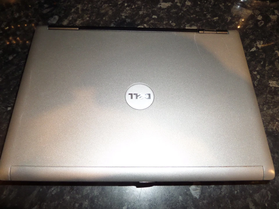 Dell Latitude D430 Core 2 Duo U7700 1.3Ghz 2Gb Ram 80Gb HDD 12.1" Laptop - Image 4 of 4