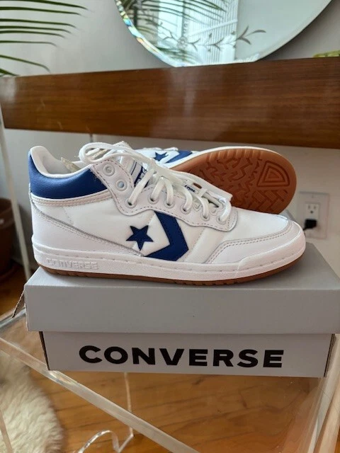 NUOVISSIMA con SCATOLA CONVERSE CONS 5 5 W