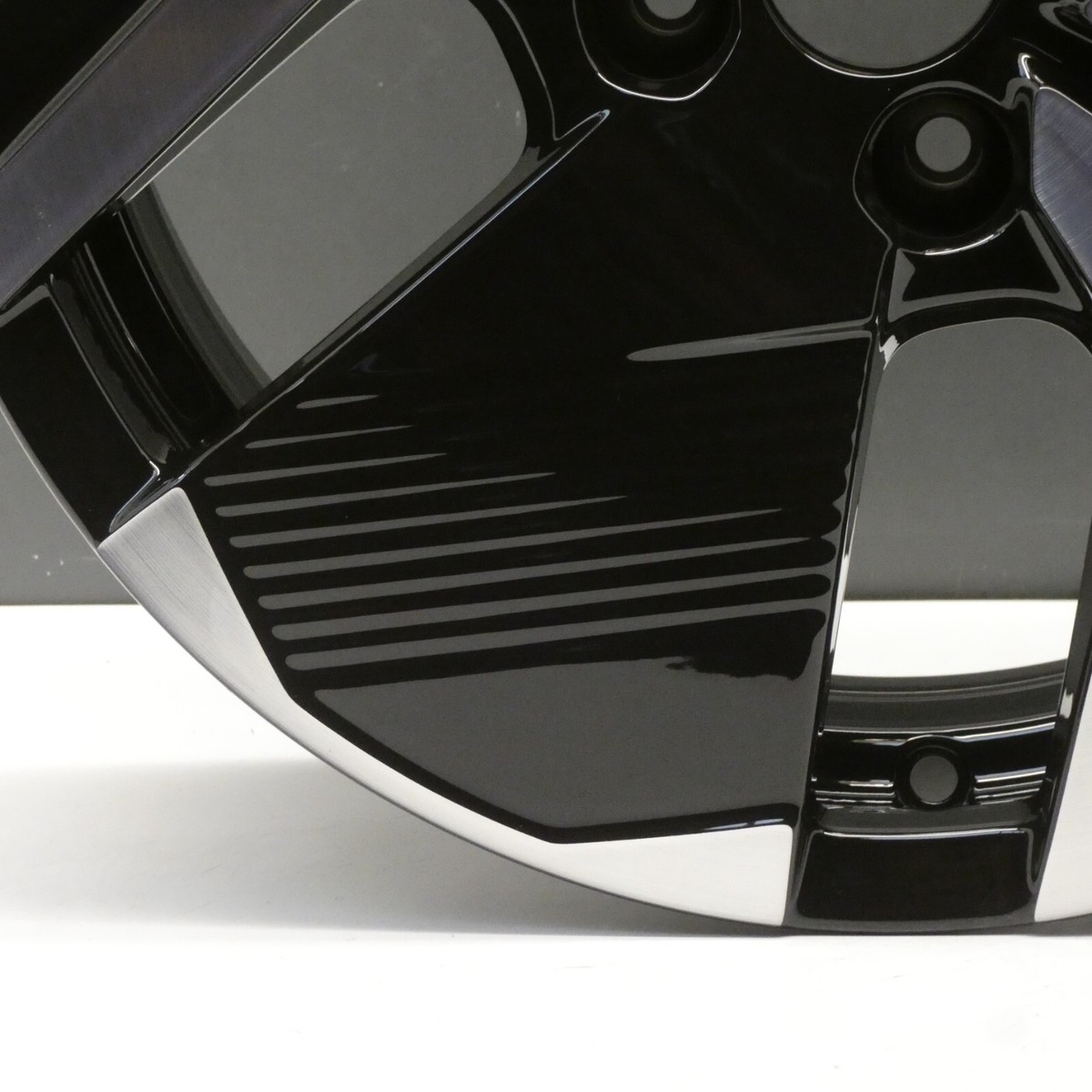 トミー 61XU6Bztd5L._UF350,350_QL80_.jpg