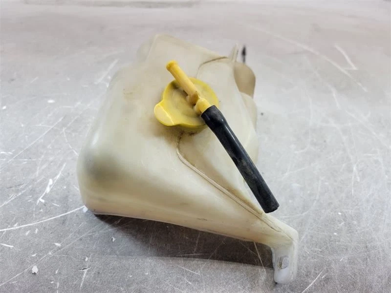 90 1991 1992 1993 1994 1995 1996 1997 MAZDA MIATA РАСШИРИТЕЛЬНЫЙ БАК БУТЫЛКИ ОХЛАЖДАЮЩЕЙ ЖИДКОСТИ - Изображение 3 из 4