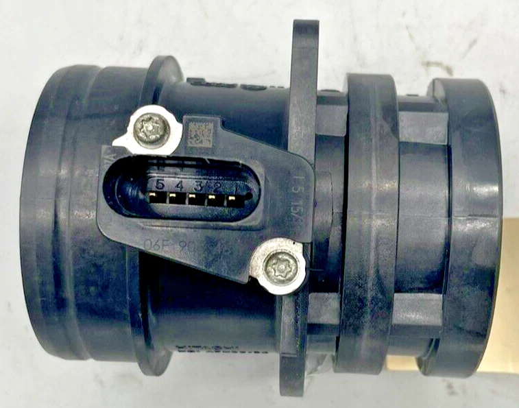Sensor de flujo de aire de masa AO1-108 2014 Audi A4 VW 06J906461B REPUESTOS OEM Foto 4 de 4