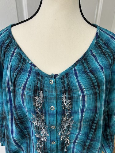 Essentials Top Size 1X Teal Black sequins, silver buttons, 3/4 Sleeve B44 - Picture 3 of 10