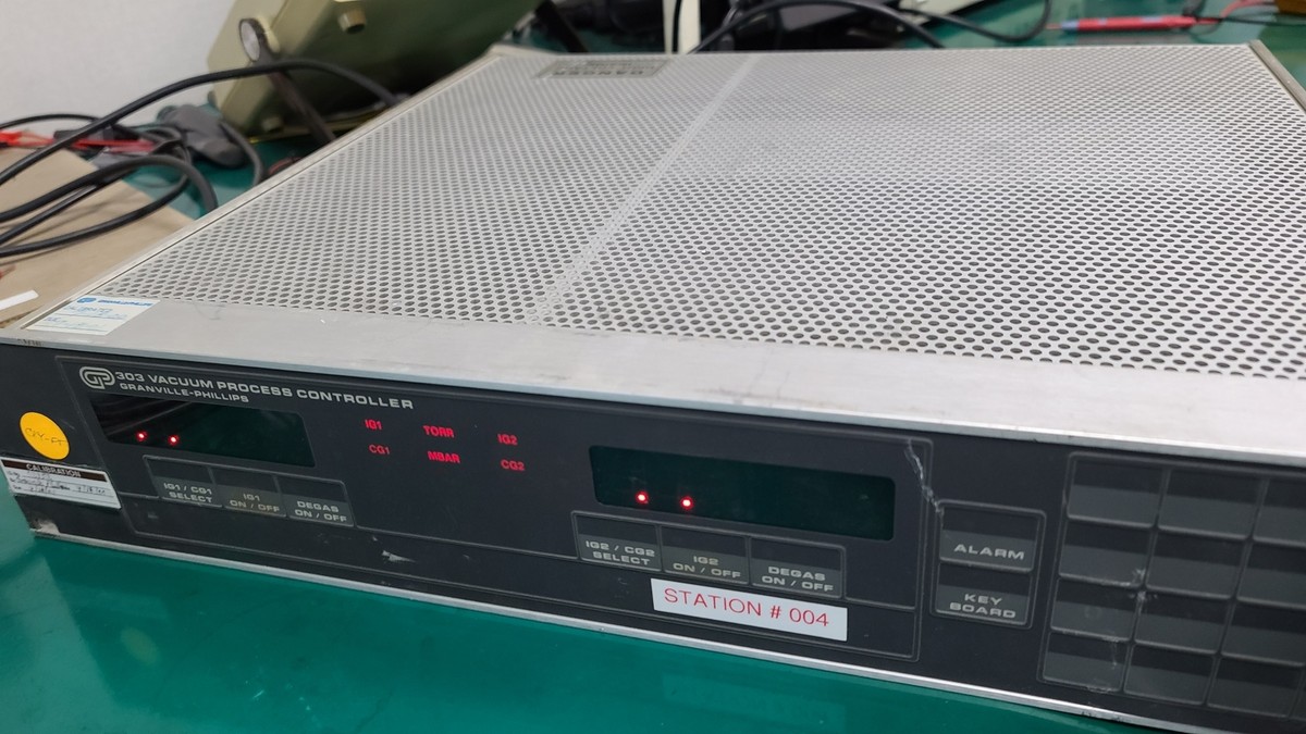 Granville-Phillips 303 Series 303 Vacuum Process Controller 303 
