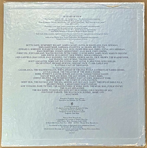 Warner Bros. 50 Years Of Film 1923-1973 / 3xLP Box 3XX-2737 + 60 Page Booklet EX - Imagen 2 de 7