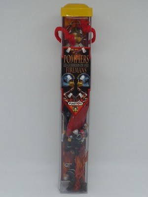 Plastoy - Minifiguren-Rohr DIE FEUERWEHR