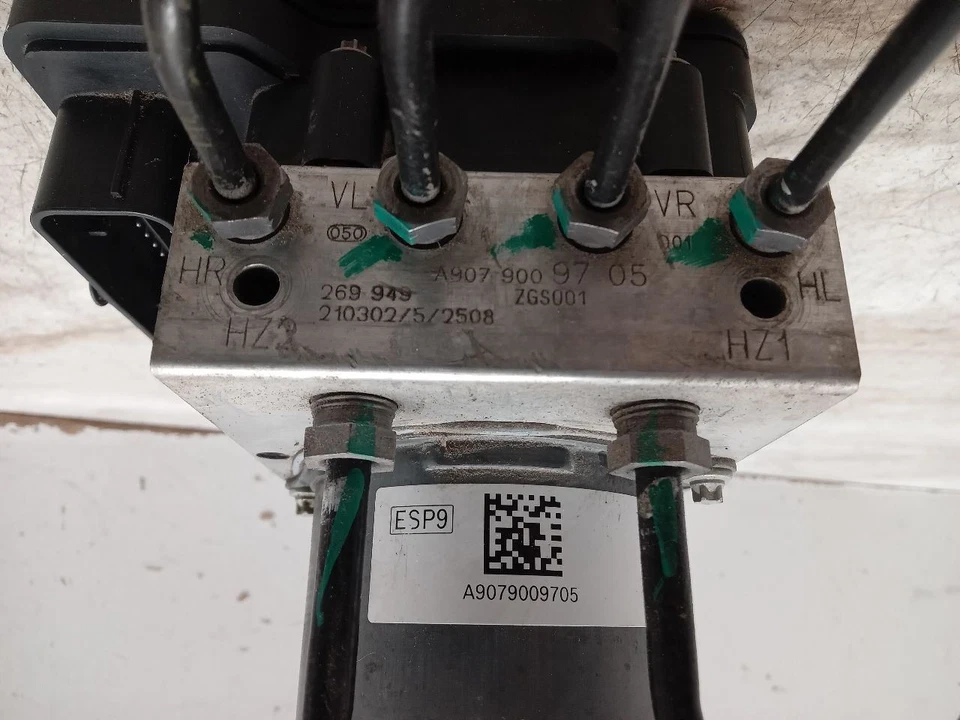 Pieza de freno antibloqueo ID 9079009705 compatible con 21-22 MERCEDES SPRINTER 1500 331847 Foto 2 de 4